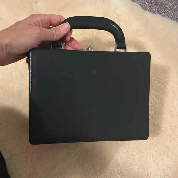 Bertoni 1949 squared leather Bertoncina freedom leather bag - Picture 4 of 4